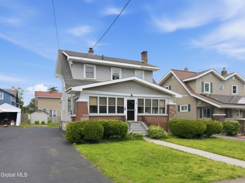 29 Tillinghast Ave, Menands, NY, 12204-2311 | Card Image