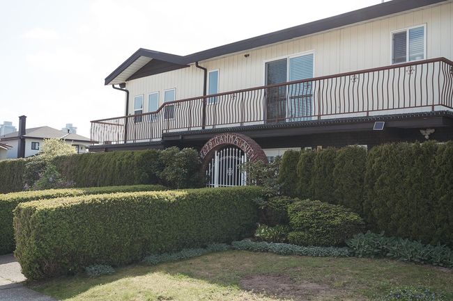 View of front facade featuring a balcony | Image 27