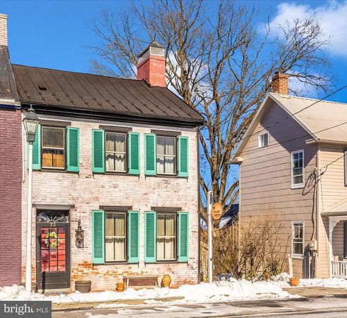 73 W Main St, New Market, MD, 21774-6202 | Card Image