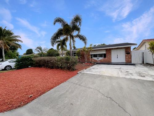 3765 Ne 12th Ter, Pompano Beach, FL, 33064-6114 | Card Image