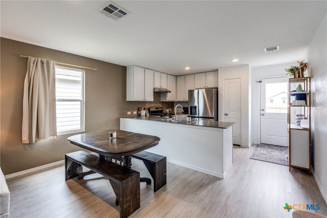 5652 Geronimo Cv, Townhouse with 3 bedrooms, 2 bathrooms and null parking in Seguin TX | Image 11