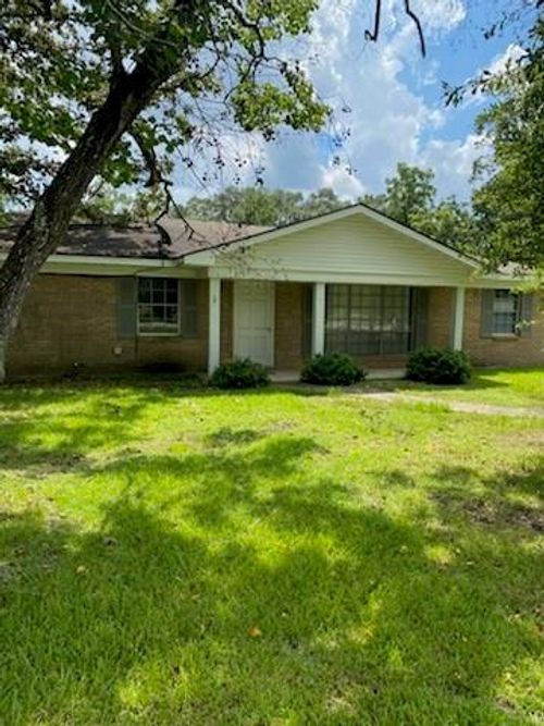 5718 Apache Dr, Satsuma, AL, 36572-2256 | Card Image