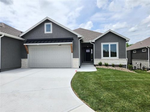 11544 S Olathe View Rd, Olathe, KS, 66061-5021 | Card Image