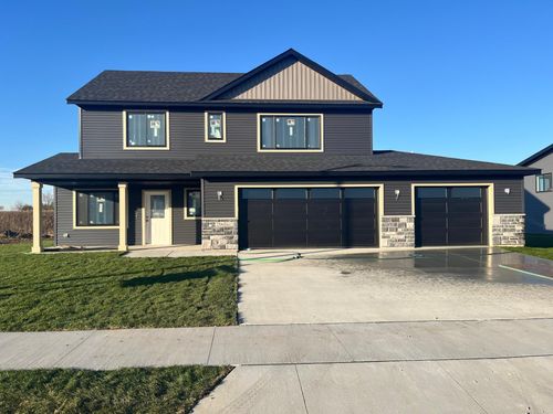 2206 Elk Run Dr Se, Pine Island, MN, 55963-2824 | Card Image