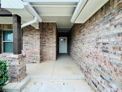 8332 Rainier Street, Edmond, OK, 73034 | Card Image