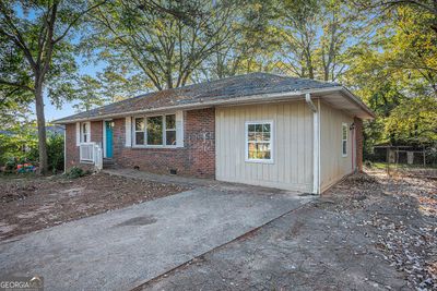 1114 Holly Circle, House other with 3 bedrooms, 2 bathrooms and null parking in Forest Park GA | Image 3