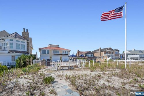 150 Sunset Ln, Mantoloking, NJ, 08738-1411 | Card Image