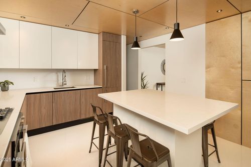 714 N 72nd Pl, Scottsdale, AZ, 85257-4204 | Card Image