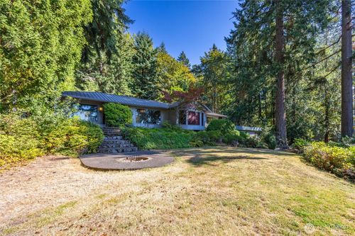 1801 38th St, Bellingham, WA, 98229-4929 | Card Image