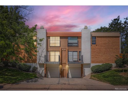 2917 Locust St, Denver, CO, 80222-7116 | Card Image