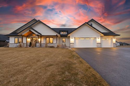 335 Rosewater Loop, Kalispell, MT, 59901-4696 | Card Image