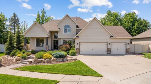 17817 E Galaxy Ct, Greenacres, WA, 99016-7792 | Card Image