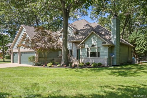 5171 Lisch Dr, Whitmore Lake, MI, 48189-9774 | Card Image