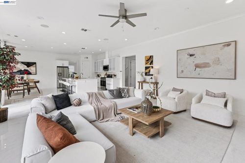 2848 E Cog Hill Ter, Dublin, CA, 94568-1189 | Card Image