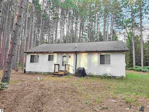 278 Se Lund Road, Fife Lake, MI, 49633 | Card Image