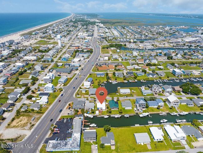 104 Bay View Blvd, House other with 3 bedrooms, 3 bathrooms and 1 parking in Atlantic Beach NC | Image 4