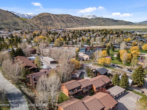 452 E Kelly Ave, Jackson, WY, 83001-8545 | Card Image
