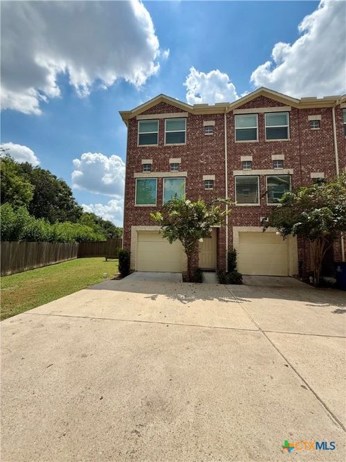 8705 Bryam St, Houston, TX, 77061 | Card Image