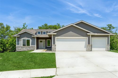 504 11th St, Adair, IA, 50002-1028 | Card Image