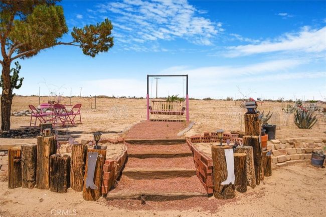 61975 Old Chisholm Trl, House other with 3 bedrooms, 3 bathrooms and 2 parking in Joshua Tree CA | Image 58