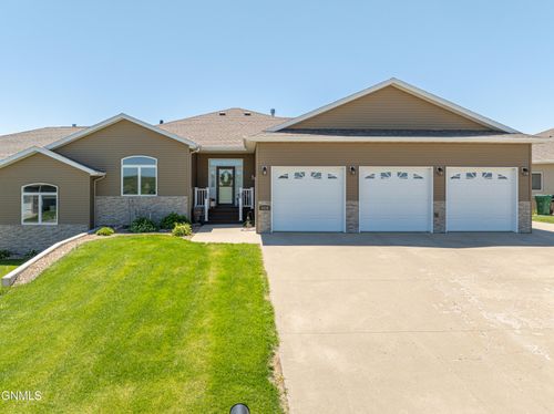 2176 11k St Sw, Washburn, ND, 58577-4129 | Card Image