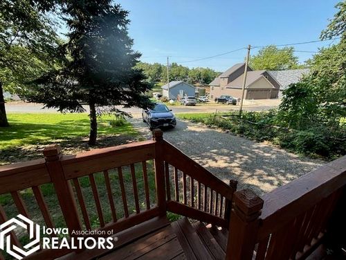 6183 Lakeshore Dr, Brooklyn, IA, 52211 | Card Image