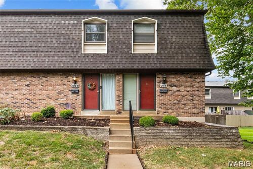 m-1210 Wicklow Rd Road, Ballwin, MO, 63021 | Card Image