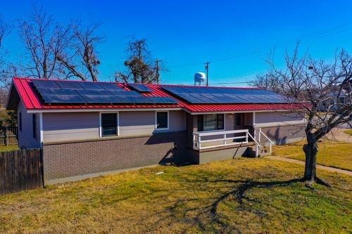 202 N 10th St, Jacksboro, TX, 76458-1502 | Card Image