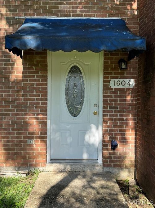 1604 Cobblestone Ct, Montgomery, AL, 36117-1702 | Card Image