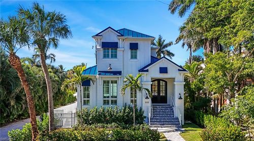844 8th St, Naples, FL, 34102-6912 | Card Image