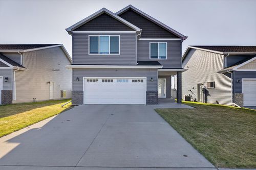 6064 58th St S, Fargo, ND, 58104-5681 | Card Image