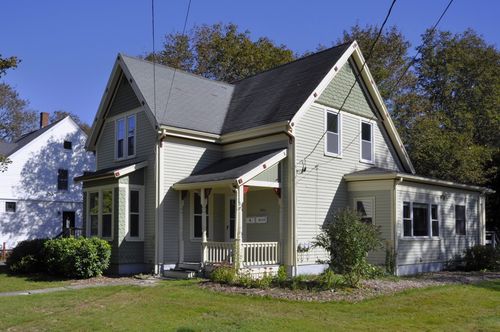493 Central St, East Bridgewater, MA, 02333 | Card Image