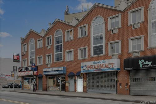 2nd-144 Jamaica Ave, Jamaica, NY, 11435-3623 | Card Image