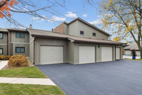 28-h-29W460 Emerald Green Dr, Warrenville, IL, 60555-2045 | Card Image