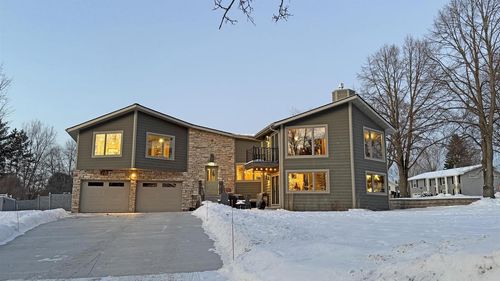 3902 Pine Cone Lane, Wausau, WI, 54403 | Card Image