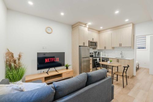 unit-4b-1313 20 Ave Nw, Calgary, AB, T2M1G4 | Card Image