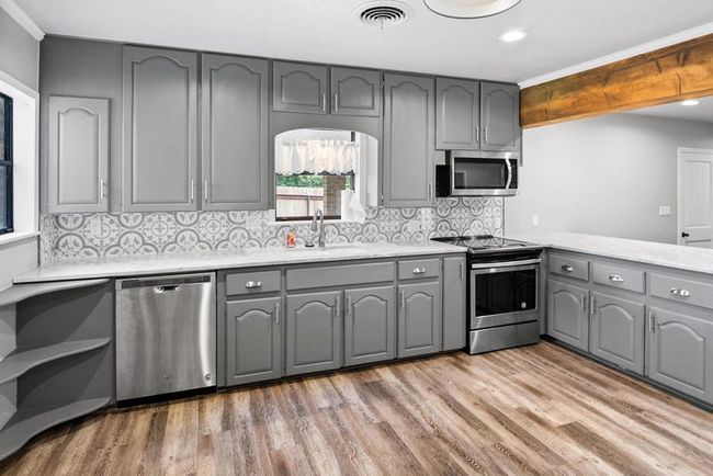 311 Smith St, Home with 3 bedrooms, 2 bathrooms and null parking in Mason TX | Image 6