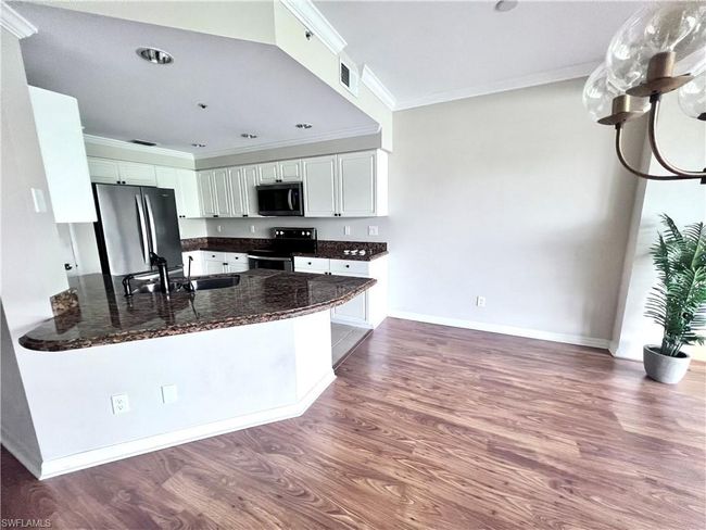 UNIT-102 - 7756 Gardner Dr, Condo with 3 bedrooms, 2 bathrooms and 1 parking in NAPLES FL | Image 5