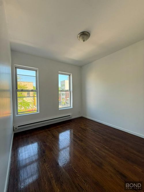 3f-833 Saint Johns Pl, Brooklyn, NY, 11216-5018 | Card Image