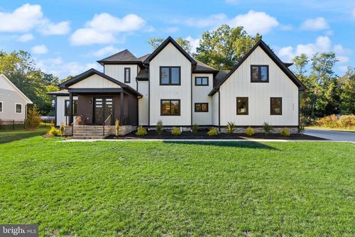 5524 Summit St, CENTREVILLE, VA, 20120-2032 | Card Image