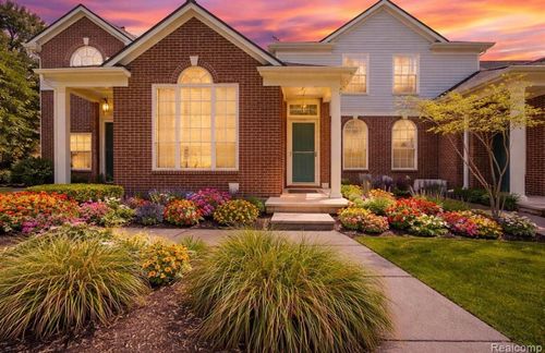 18101 Adri Cir, Walled Lake, MI, 48390-5864 | Card Image