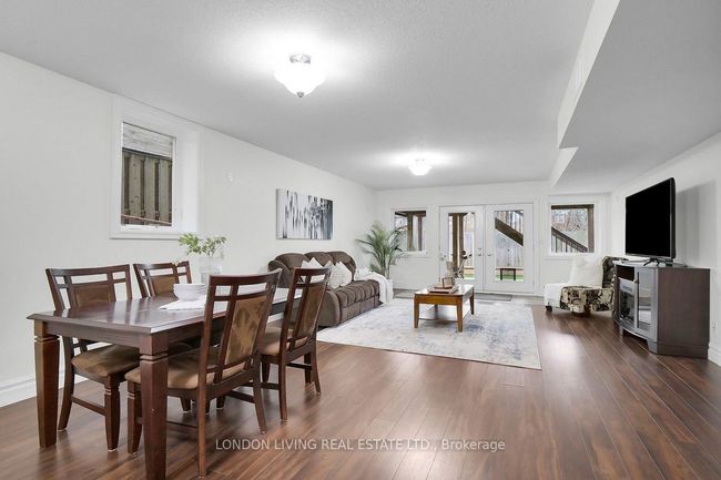 2820 Devon Rd, House other with 4 bedrooms, 3 bathrooms and 4 parking in London ON | Image 26