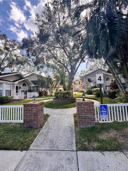 2368 Tallyho Ln, PALM HARBOR, FL, 34683-2453 | Card Image