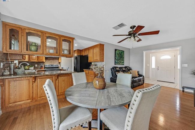 394 Encino Dr, House other with 3 bedrooms, 2 bathrooms and 2 parking in Livermore CA | Image 9