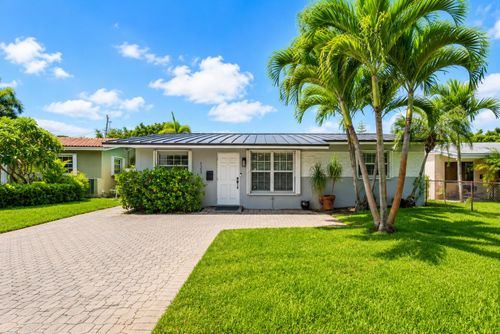 121 Ne 55th St, Oakland Park, FL, 33334-1656 | Card Image