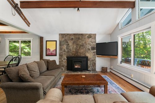 35 Strattonwald Rd, Winhall, VT, 05340-4410 | Card Image