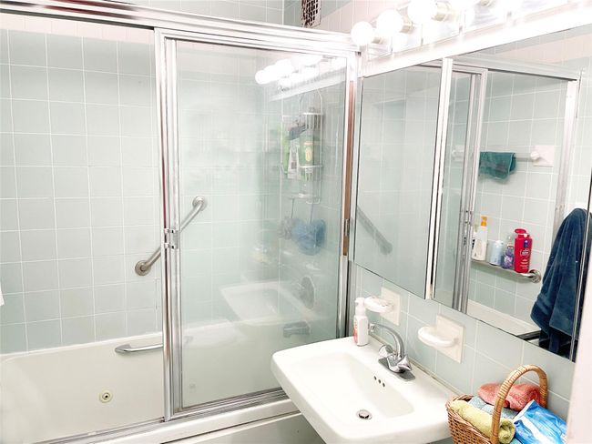 Full bath | Image 12