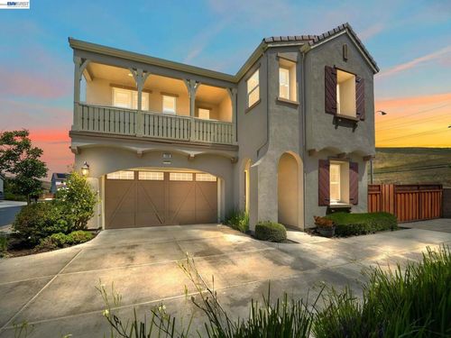 7200 Kylemore Ct, Dublin, CA, 94568-4773 | Card Image