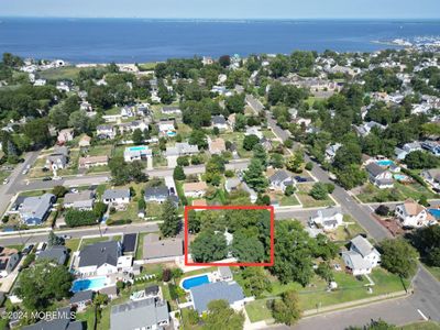 59 Leonard Avenue, House other with 2 bedrooms, 1 bathrooms and null parking in Atlantic Highlands NJ | Image 3