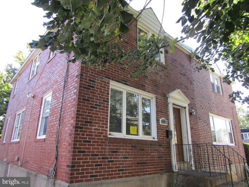 421 Poplar St, SHARON HILL, PA, 19079-1206 | Card Image